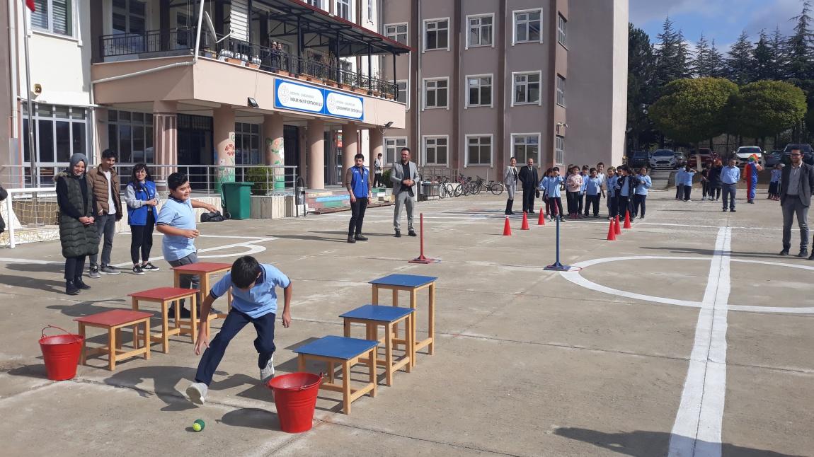 Okulumuz Öğrencileri Gençlik Merkezinin Düzenlediği Etkinlikte Oyunlar Oynadı